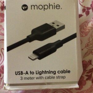 mophie USB-A to Lightning Cable in Black Braided Design